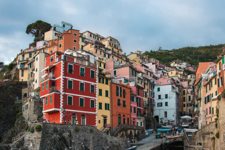 italy-cinque-terre-riomaggiore-1